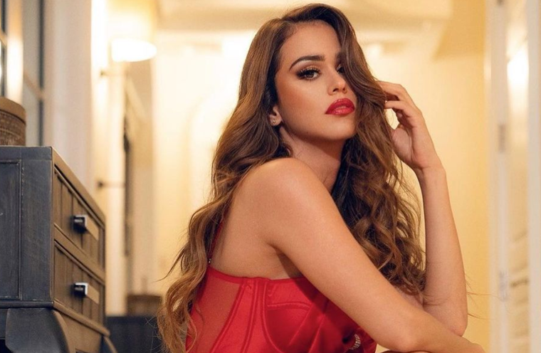 Yanet García también posee un gran talento para la actuación. Esto le ha permitido debutar en la pantalla grande. Foto: Instagram @iamyanetgarcia