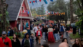 La fiesta, que tuvo una convocatoria multitudinaria, se realizó en el Parque de las Naciones.