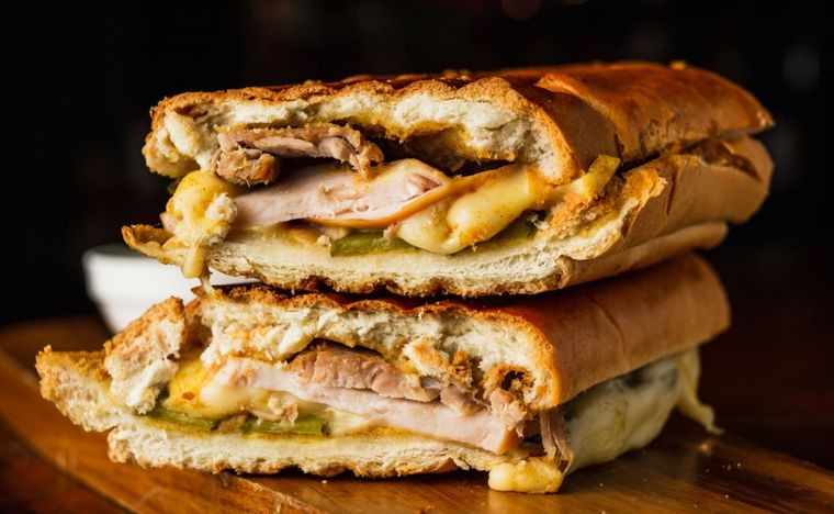 Sandwich cubano Una receta simple y deliciosa de sandwich cubano para soprender a tu familia Foto: Shutterstock