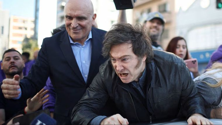 Nada de esto me intimida. Es más, me llena de ganas de salir a la cancha y darle mayor intensidad a la campaña, aseguró Javier Milei.