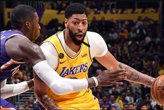 rondo y davis mantienen ganadores a lakers