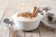 Arroz con leche fácil y rápido: receta económica y bien casera.