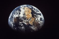 Un estudio realizado por investigadores especialistas en biología, geología y astrofísica del Conicet y la CNEA arrojó resultados que podrían explicar el origen de la vida en la Tierra. Foto: EFE