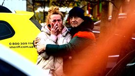 Los civiles de Ucrania siguen muriendo bajo los ataques de Rusia. Foto Efe