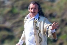 Foto: https://www.abc.es/play/cine/noticias/abci-luce-kingsley-como-salvador-dali-pelicula-biografica-sobre-pintor-202104231201_noticia.html