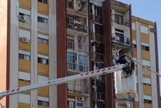 Cayó la mampostería de un edificio de Escobar Foto: NA Cayó la mampostería de un edificio de Escobar Foto: NA