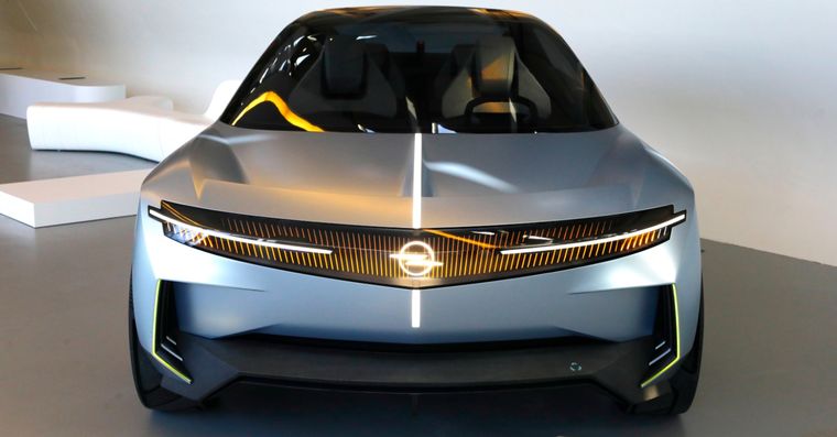 El modelo futurista que presentó Opel Foto: Stellantis