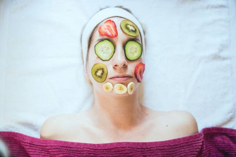 Mascarilla con frutas
