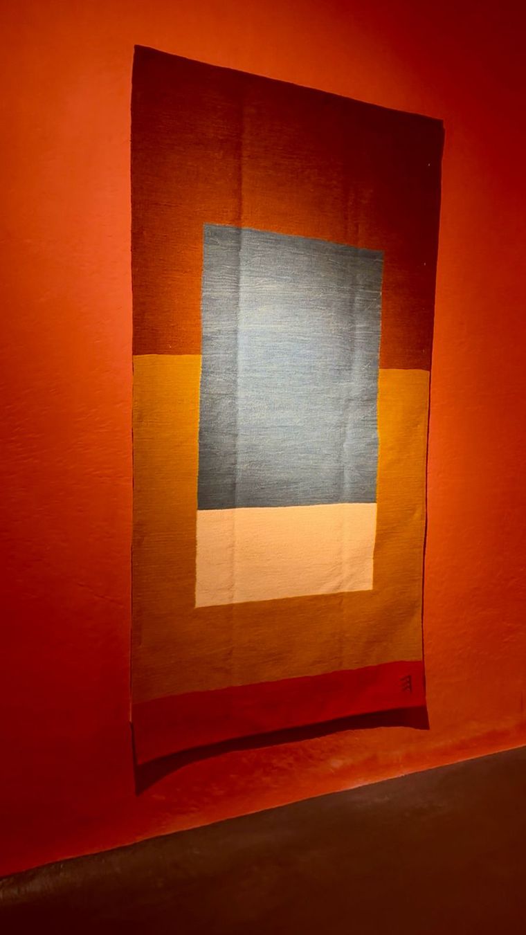 Los tapices llegaron de Irán. Los tapices llegaron de Irán.