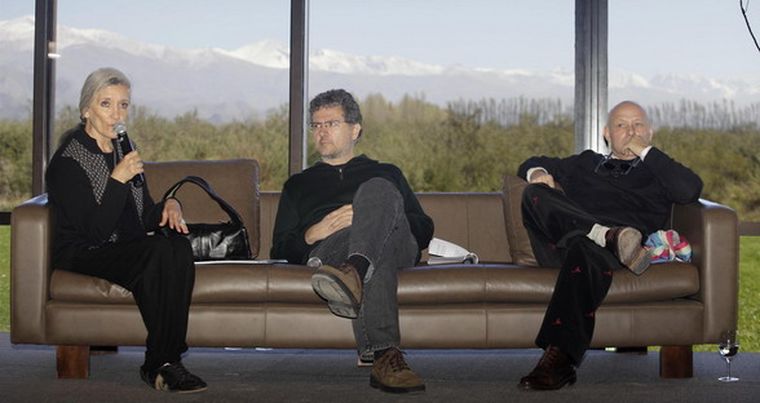 Silvia Benchimol, Fabián Lebenglik y el artista plástico, Eduardo Hoffmann. Foto: Gentileza