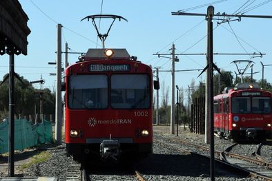 MDZol | El metrotranvía es una obra emblemática y cara. El gobierno apuró el inicio. Foto: ALF PONCE MERCADO / MDZ