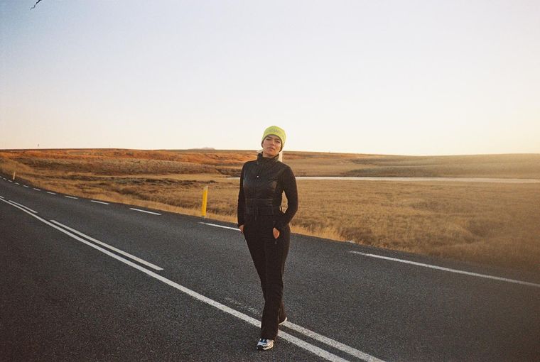 Karol G durante sus vacaciones. Foto: Instagram: @karolg