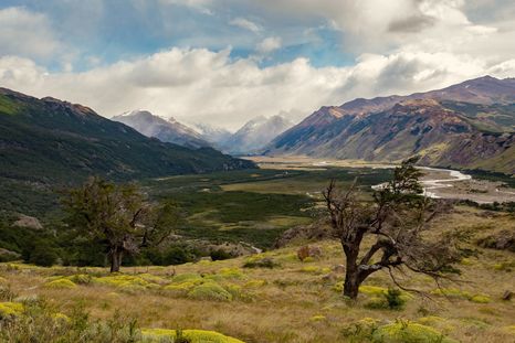 Paisajes de montaña y un entorno natural imponente distinguen al pueblo elegido.