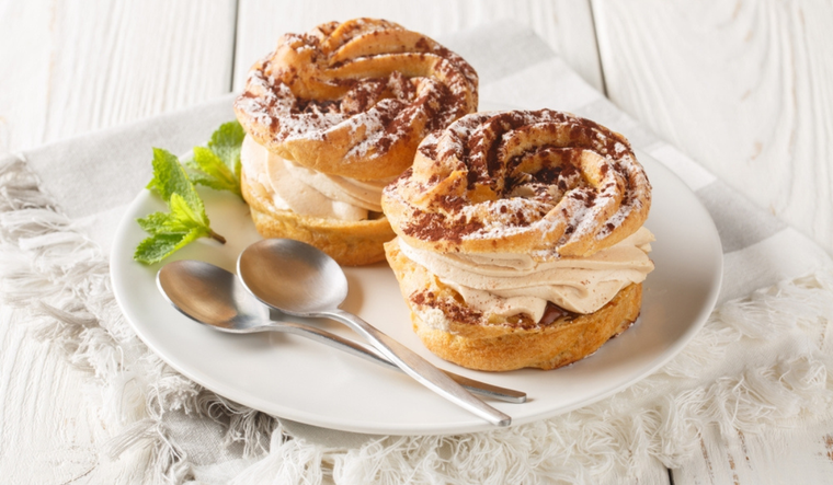 Descubre el Paris-Brest: ingredientes, preparación y curiosidades Foto: Shutterstock