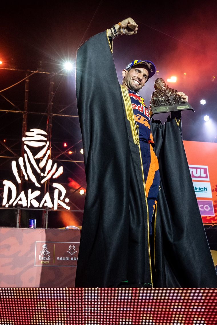 Kevin lidera el mundial de Rally Raid. Foto: @kmbenavides