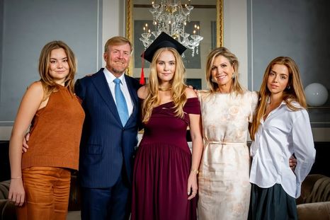 La reina de los Países Bajos Máxima Zorreguieta arribó a Bariloche junto a la familia real este viernes para festejar Año Nuevo.