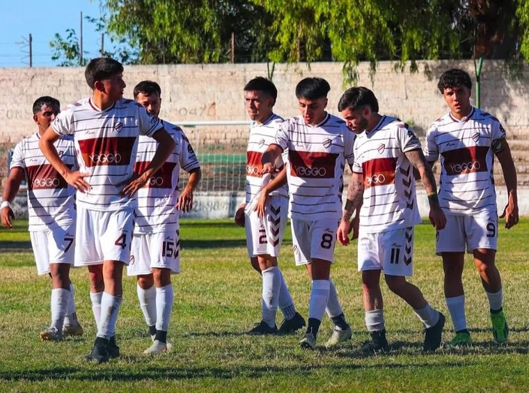 El histórico Platense de San José fue otro de los clubes que se bajó durante esta temporada. El histórico Platense de San José fue otro de los clubes que se bajó durante esta temporada.