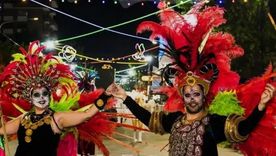 El desfile de Carnaval de Lincoln fue escenario de una tragedia con el fallecimiento de una joven que formaba parte de una tradicional comparsa de esa ciudad bonaerense. El desfile de Carnaval de Lincoln fue escenario de una tragedia con el fallecimiento de una joven que formaba parte de una tradicional comparsa de esa ciudad bonaerense.