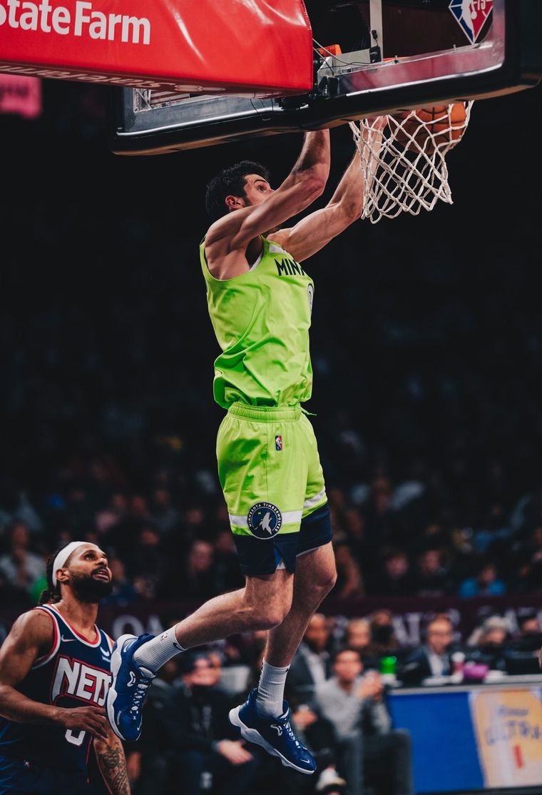 El argentino sumó muchos minutos en cancha. Foto: Twitter @Timberwolves