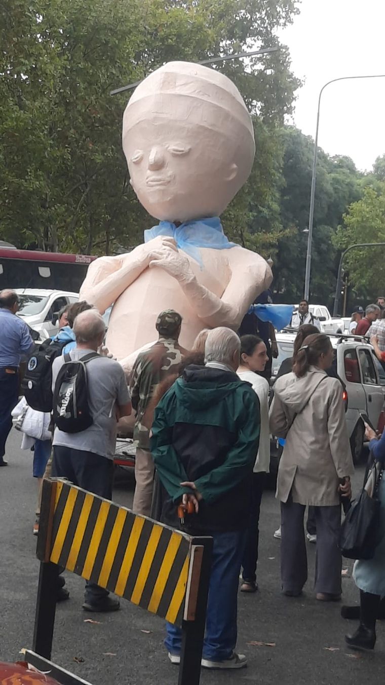 Alma es una maqueta que representa un bebe de 12 semanas de gestación. Alma es una maqueta que representa un bebe de 12 semanas de gestación.