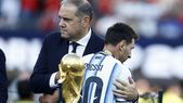 Messi, devastado al momento de la premiación tras la derrota de Argentina en la final del mundo.