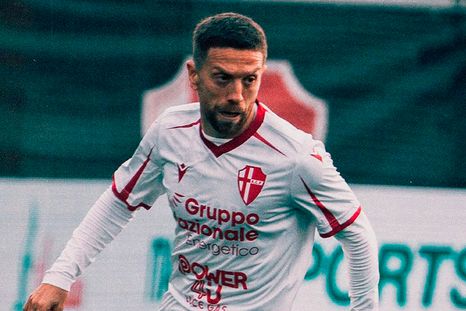 El Papu Gómez sufrió una lesión en el tobillo. El Papu Gómez sufrió una lesión en el tobillo.