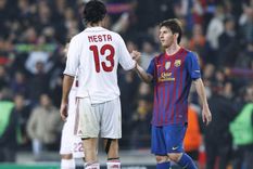 Nesta saluda a Messi, su gran pesadilla. Foto: Marca