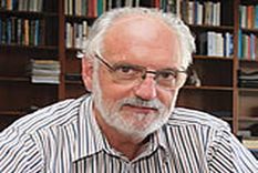 El corazoncito de este gobierno está con el pasado