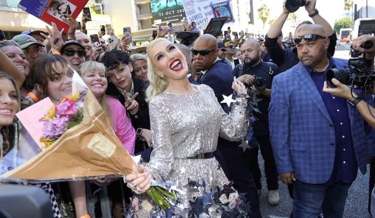 Gwen Stefani llamó la atención de todo Estados Unidos por el llamativo look que presentó en un evento muy especial. Foto: Chris Pizzello (Invision)