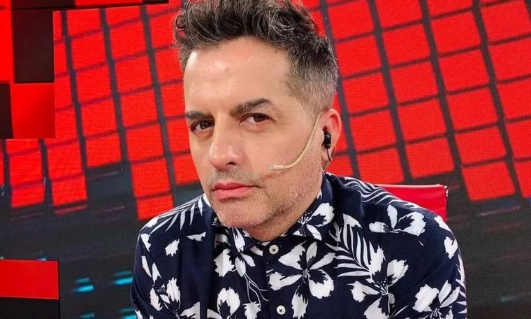Ángel de Brito hizo un fuerte descargo contra los famosos El conductor de LAM se mostró muy enojado en redes sociales