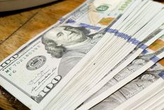 La calma cambiaria incentiva los viajes al exterior y el consumo con tarjetas Foto: Walter Moreno/Mdz