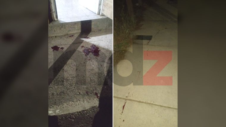 Las manchas de sangre tras los disparos que recibió la víctima durante el asalto en su casa de La Favorita.&nbsp;