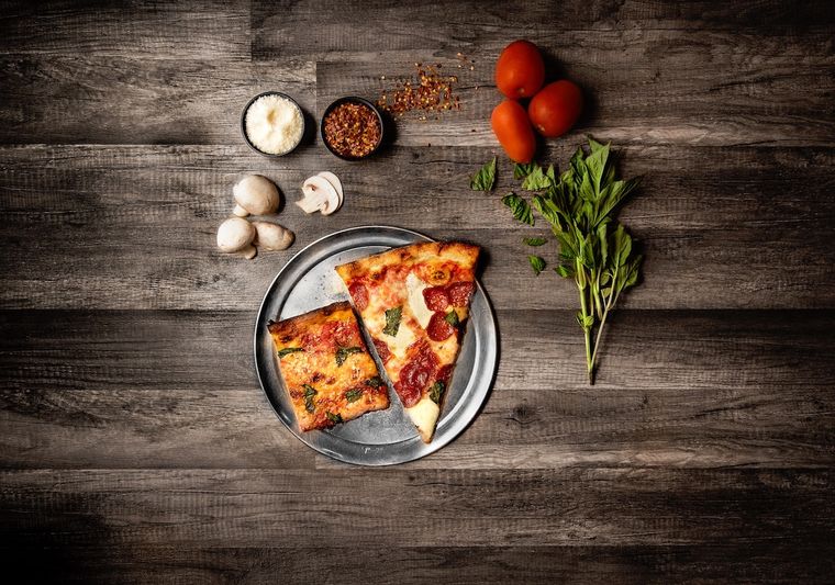 Es importante que en una pizza fit la cubierta también sea saludable y liviana, con ingredientes naturales. 