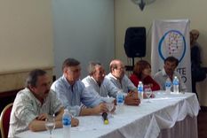 binner y cobos posaron en la foto y quieren fortalecer al fau