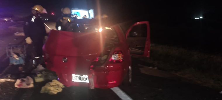 El accidente se produjo a la madrugada y dejó un saldo de tres personas fallecidas
