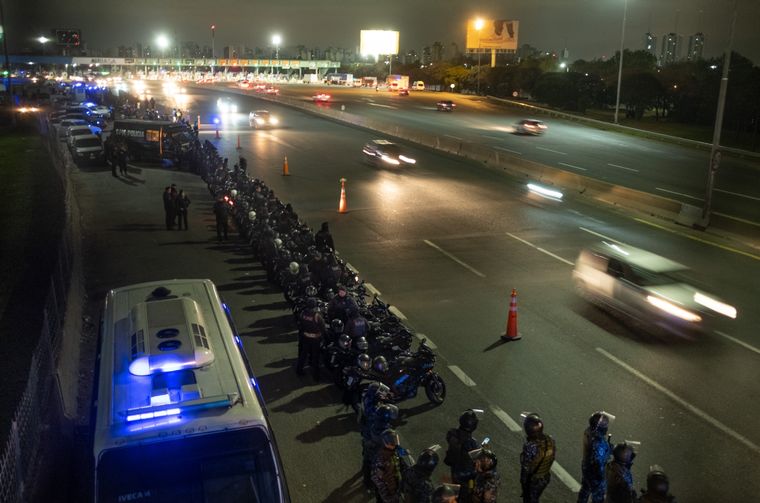 Operativo en la autopista Buenos Aires - La Plata Foto: Brigo Carlos - Télam