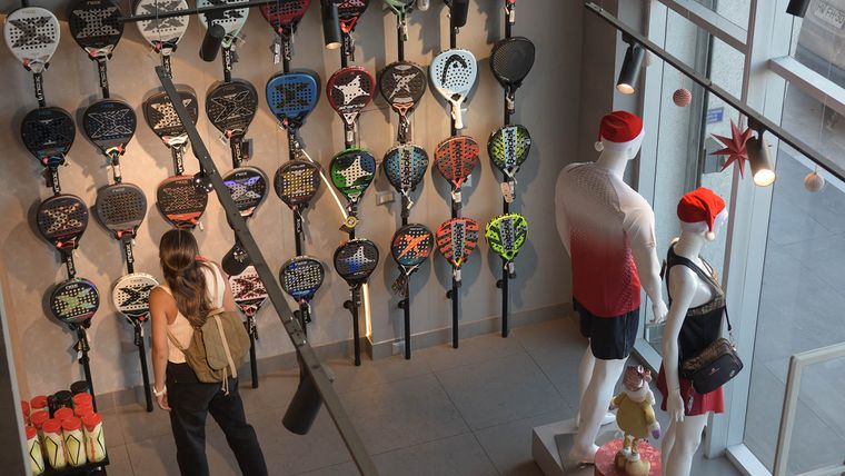 Reñaca: Visitamos un negocio especializado en pádel. Reñaca: Visitamos un negocio especializado en pádel.