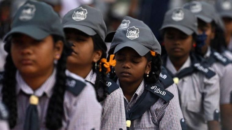 La población de India se ha triplicado desde mediados del siglo pasado. Ahora su economía está experimentando un crecimiento similar Foto: BBC