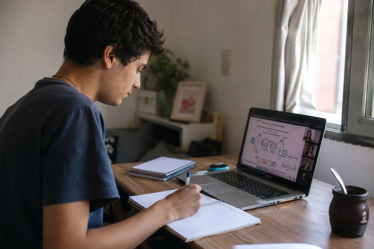 La nueva carrera de la UBA tiene una duración estimada de dos años y medio y un plan de estudios de 13 materias.