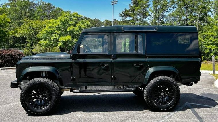 Land Rover Defender Osprey Corvette