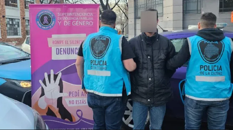 El señalado abusador detenido Foto: Policía de la Ciudad