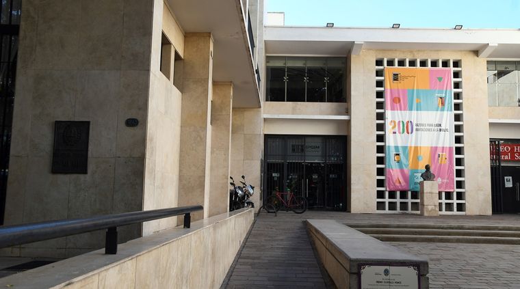 La Biblioteca San Martín es un ícono sanmartiniano. Allí están algunos de sus libros. La Biblioteca San Martín es un ícono sanmartiniano. Allí están algunos de sus libros.