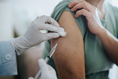 La Campaña de Vacunación Antigripal PAMI 2024 en farmacias dará formalmente inicio este miércoles 3 de abril Foto: COFA La Campaña de Vacunación Antigripal PAMI 2024 en farmacias dará formalmente inicio este miércoles 3 de abril Foto: COFA