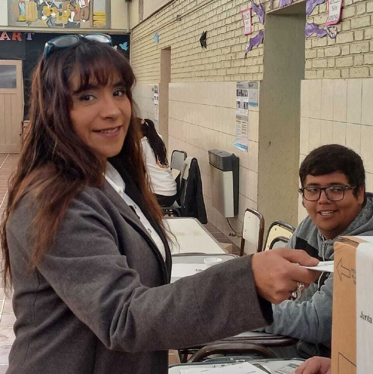 Claudia Carina Córdoba, candidata de Javier Milei en Maipú Foto: Twitter @CarinaCordobaOk