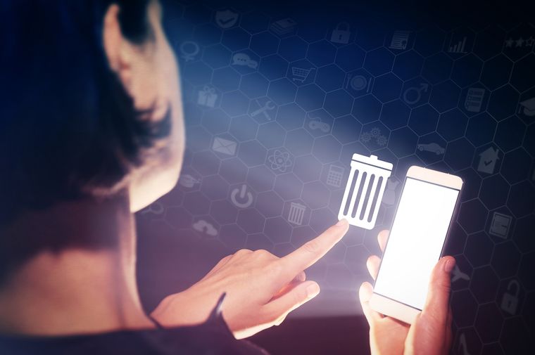 Tener la papelera vacía en el celular puede hacer que el rendimiento de la memoria del mismo sea mucho más óptimo.