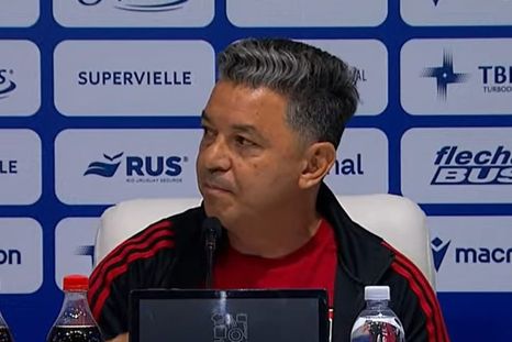 La conferencia post 0-0 dejó una escena que sorprendió incluso a los propios hinchas. Gallardo reaccionó con dureza ante una pregunta que consideró fuera de lugar. La conferencia post 0-0 dejó una escena que sorprendió incluso a los propios hinchas. Gallardo reaccionó con dureza ante una pregunta que consideró fuera de lugar.