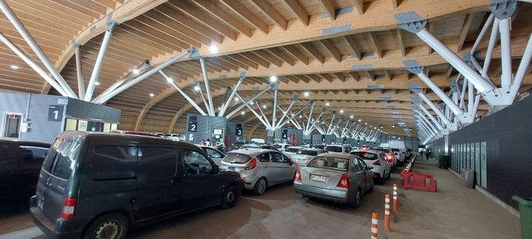 El movimiento en Los Libertadores este viernes Foto: Gendarmería Nacional