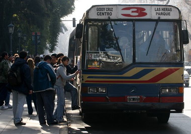 El EPRET controlarará adecuadamente a los colectivos. Foto: Nacho Gaffuri / MDZ