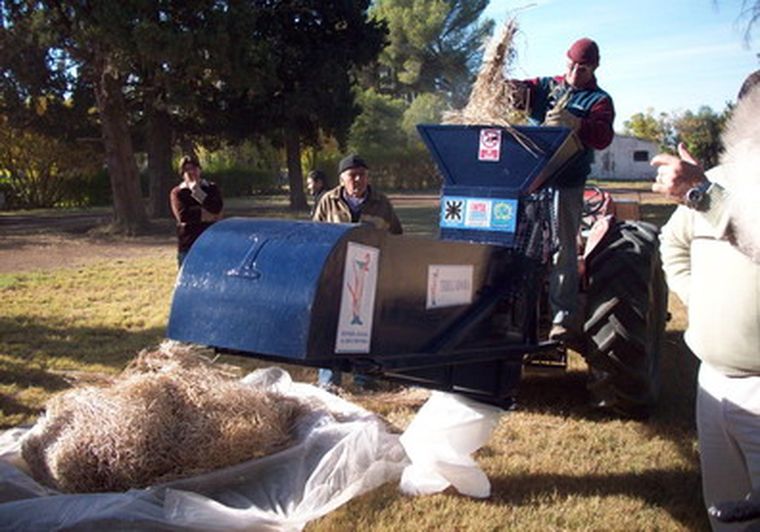 La nueva máquina trilladora fue presentada en Junín