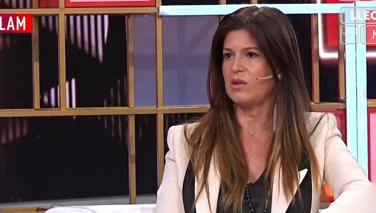 Elba Marcovecchio no dudó en responder categóricamente al referirse a la actitud de la mediática. Foto: Captura de pantalla: Youtube/ América TV